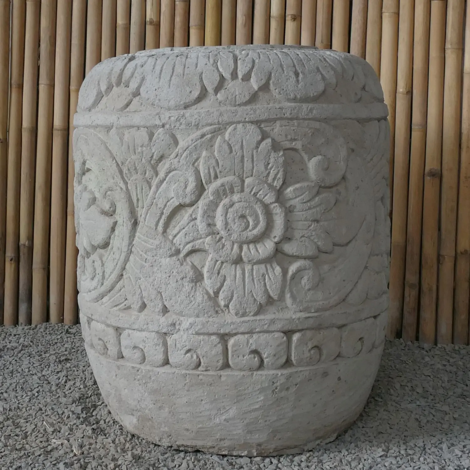  Product image 8 of the product “Balinese style high round pot, with carving - 70cm Dia., 90cm Height, Taro sand ”